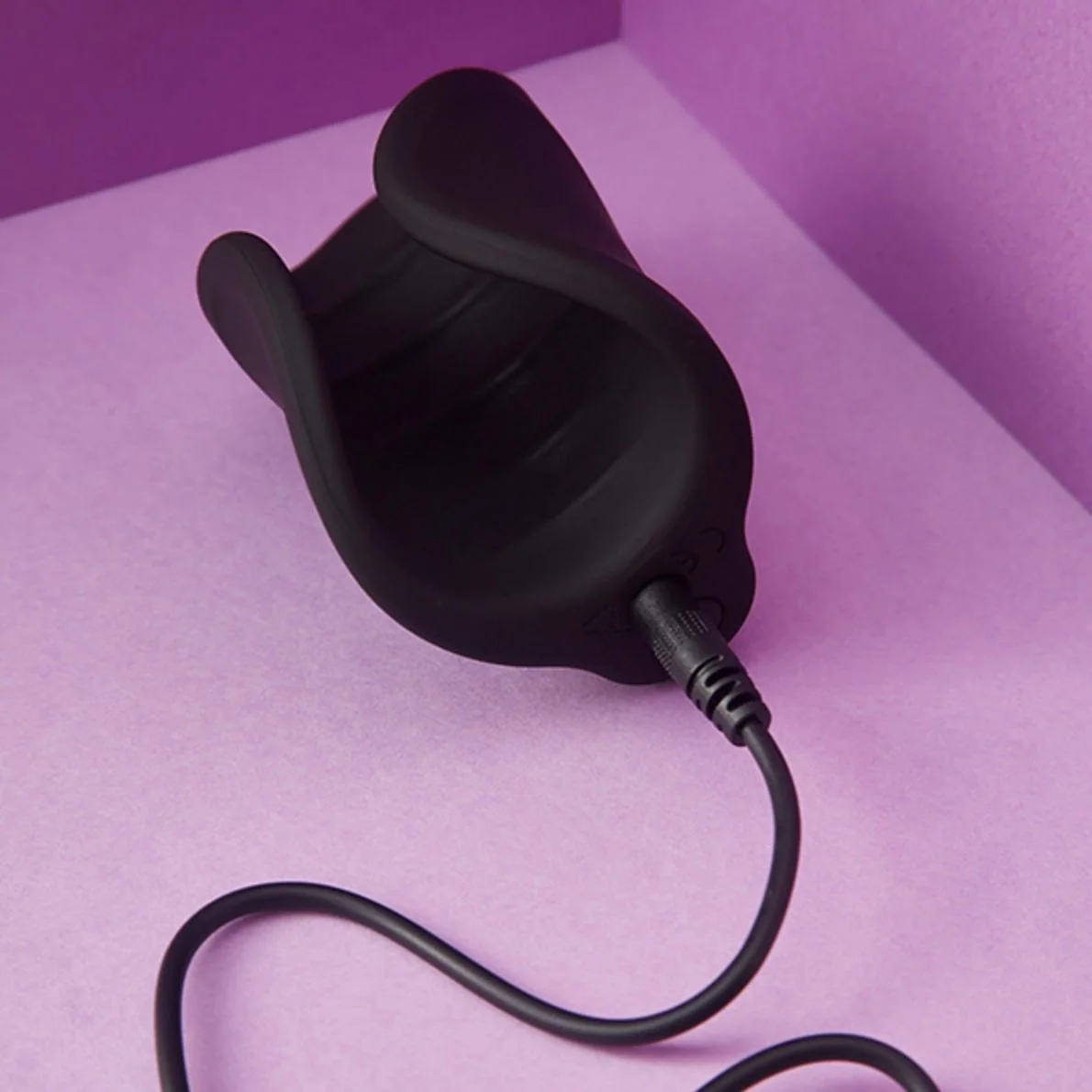 Eros Vibrating Hand Job Masturbator - Image 6