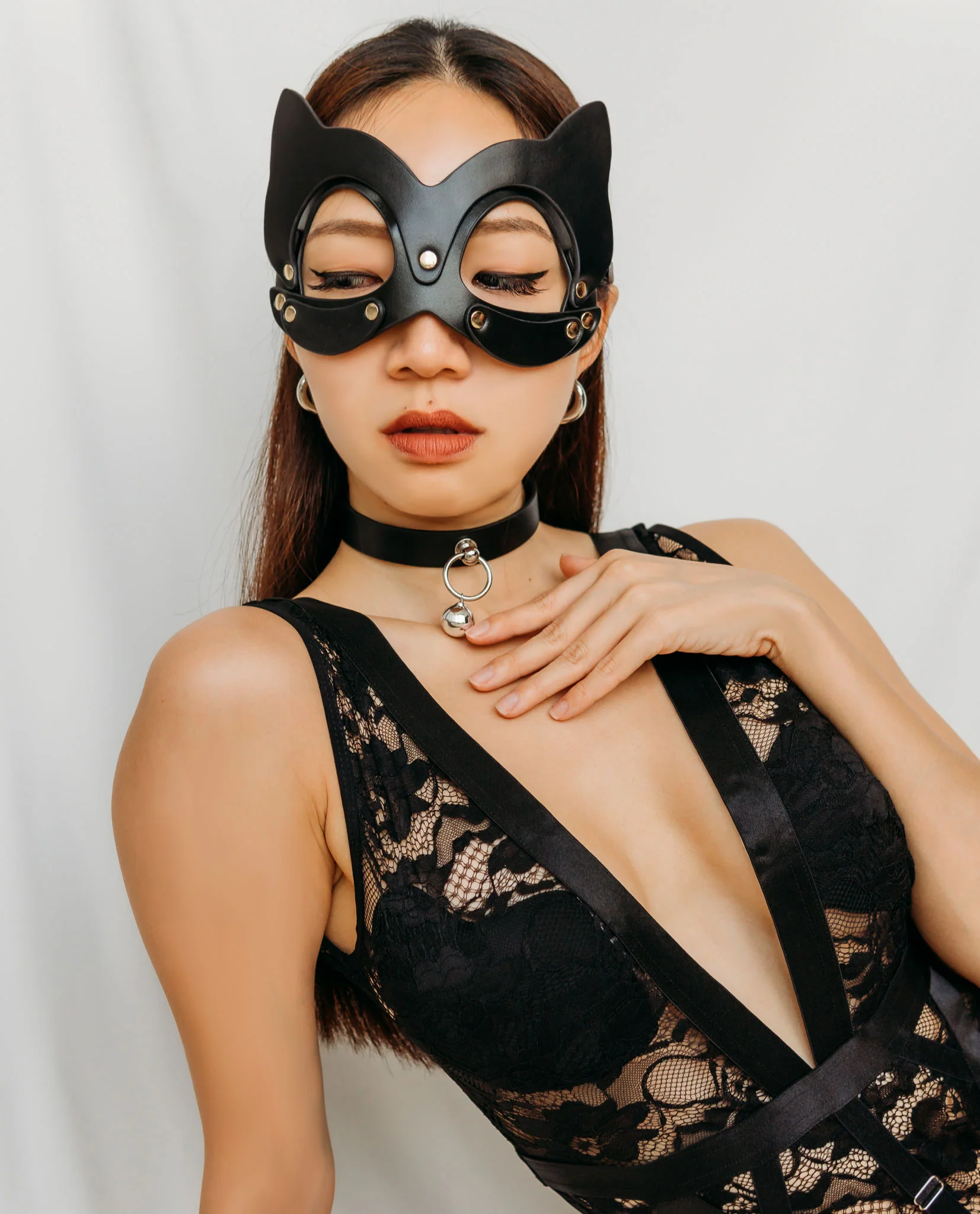 Haley Cat Faux Leather Mask - Image 5