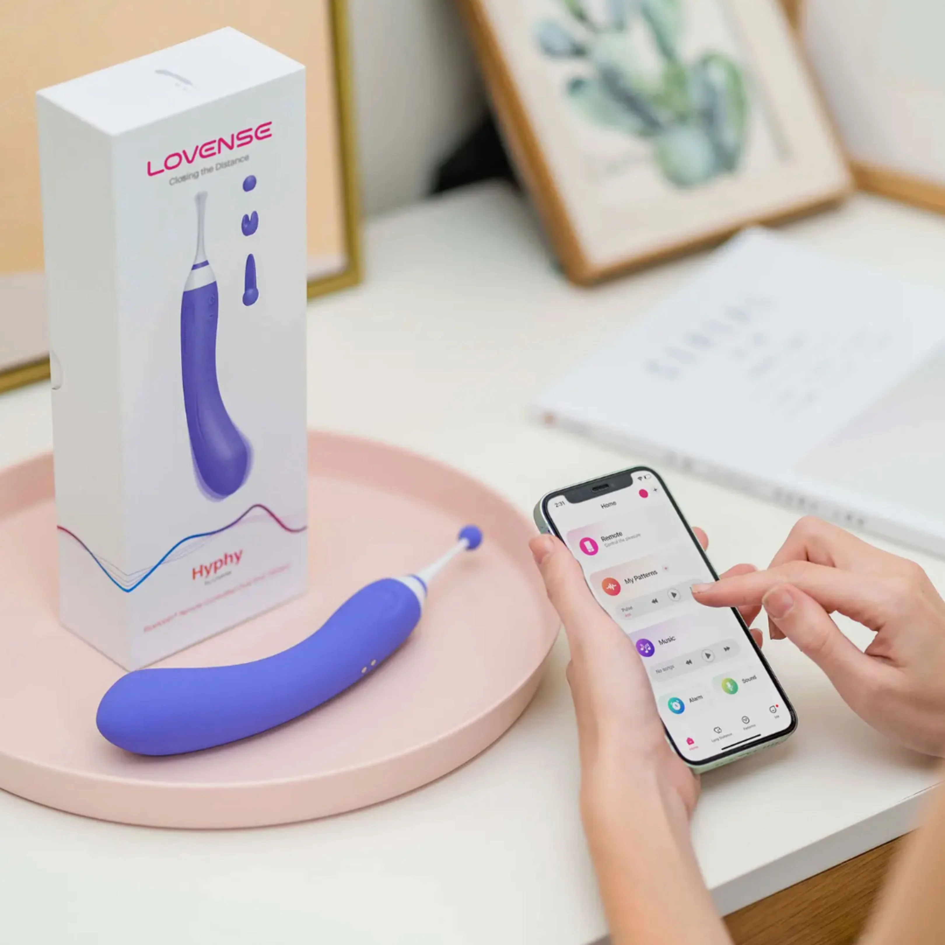 [FREE LUBE] Lovense Hyphy Dual-End Pinpoint Vibrator - Image 7