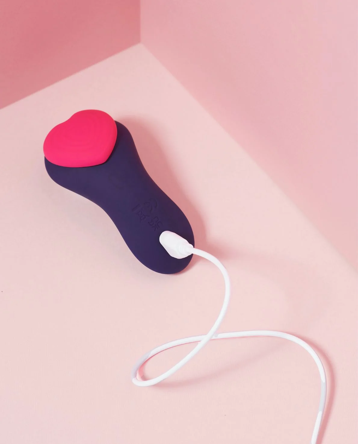 Valentina Clip-On Vibrator With Remote - Image 4